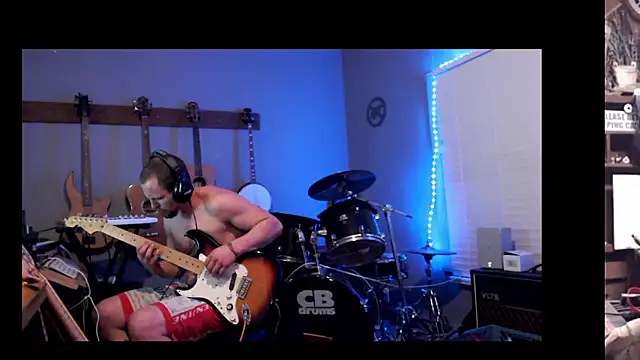 Snapshot of itsjameswebbscope chatting on February 18, 2026, 7:26 am itsjameswebbscope online show from February 18, 2026, 7:26 am