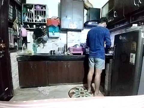 bigvorn6 online show from November 17, 2025, 2:06 am