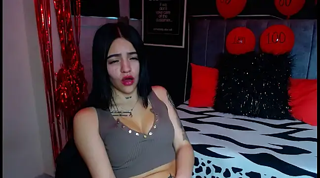 Violettasquirt online show from March 3, 2025, 6:55 pm