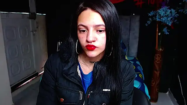 Snapshot of Violettasquirt chatting on March 11, 2026, 1:39 pm Violettasquirt online show from March 11, 2026, 1:39 pm