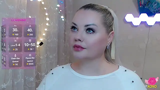 JewellKiss7 online show from February 9, 2026, 5:39 pm