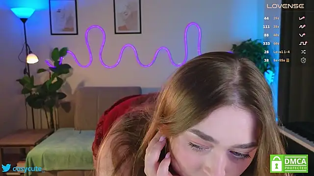 cosycute  online show from September 18, 2025, 5:59 pm