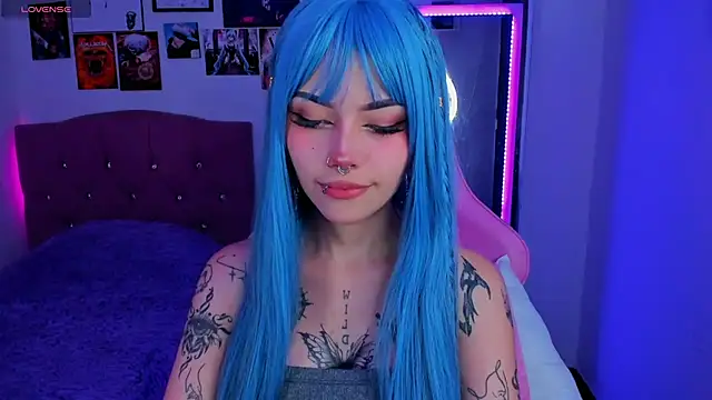 adri tom44 online show from March 3, 2025, 2:58 am