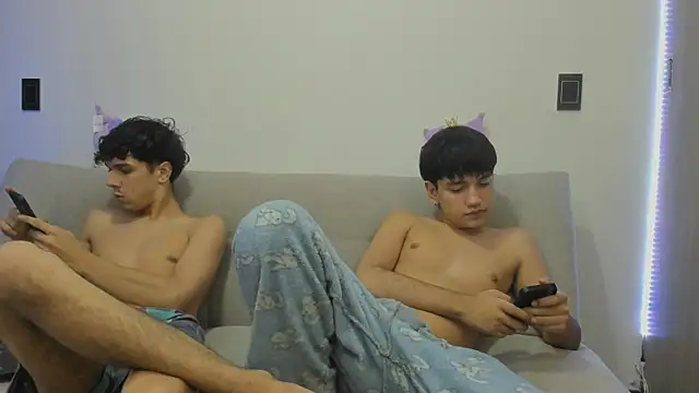 blue baby20 online show from April 29, 2026, 7:34 am