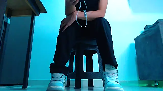 mastersmits online show from September 13, 2025, 2:11 am