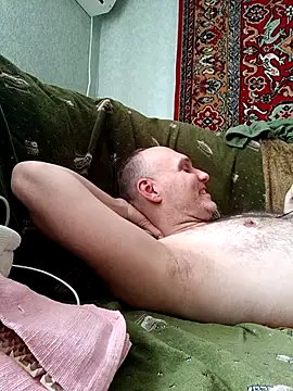 Pineapple04 online show from April 3, 2026, 11:41 am