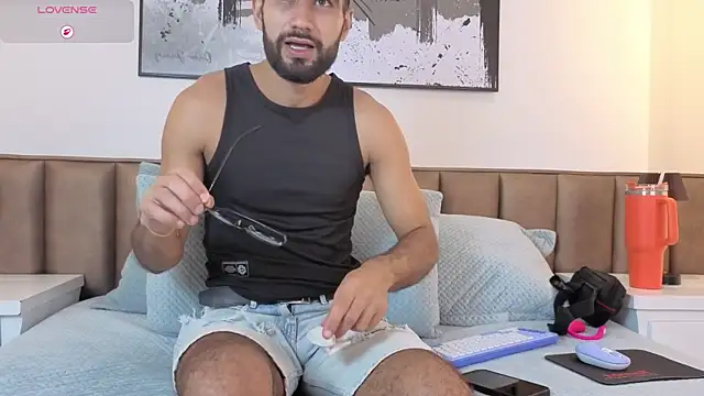 Ethan  Walker online show from March 30, 2026, 7:15 pm