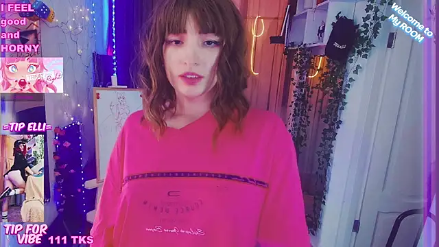 Snapshot of Toxic_Ellies chatting on December 1, 2024, 4:29 pm Toxic Ellies online show from December 1, 2024, 4:29 pm