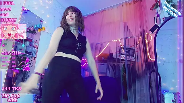 Snapshot of Toxic_Ellies chatting on December 18, 2024, 1:56 pm Toxic Ellies online show from December 18, 2024, 1:56 pm