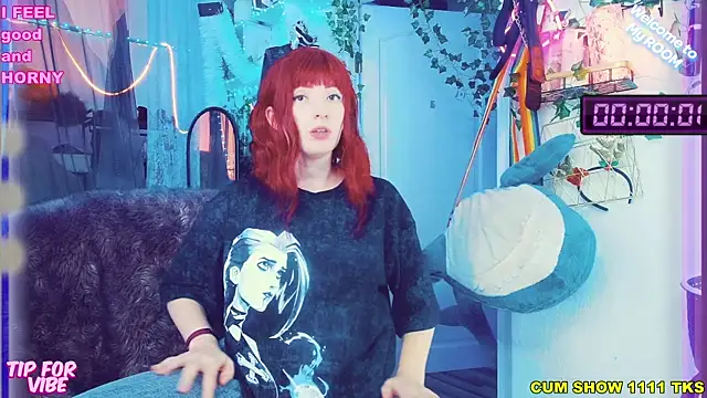 Snapshot of Toxic_Ellies chatting on January 2, 2025, 12:57 pm Toxic Ellies online show from January 2, 2025, 12:57 pm