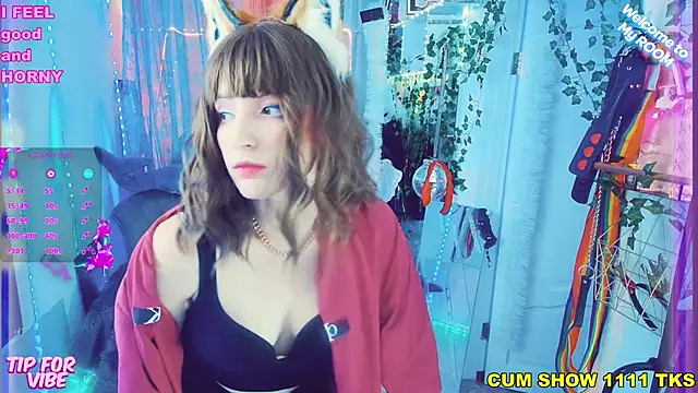 Snapshot of Toxic_Ellies chatting on January 3, 2025, 1:36 pm Toxic Ellies online show from January 3, 2025, 1:36 pm