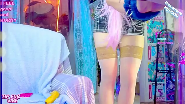 Snapshot of Toxic_Ellies chatting on January 12, 2025, 2:52 pm Toxic Ellies online show from January 12, 2025, 2:52 pm