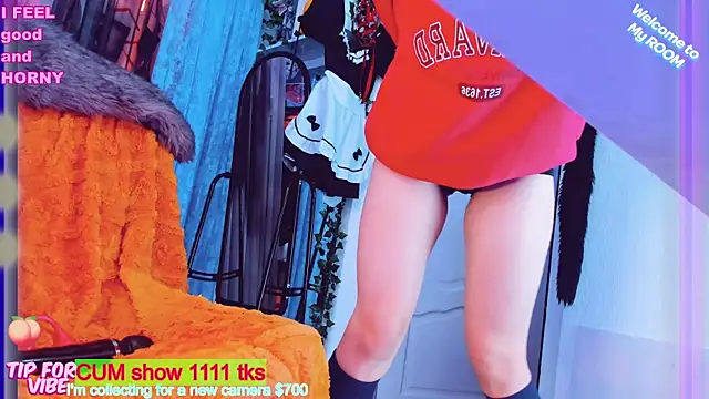 Snapshot of Toxic_Ellies chatting on February 18, 2025, 2:27 pm Toxic Ellies online show from February 18, 2025, 2:27 pm