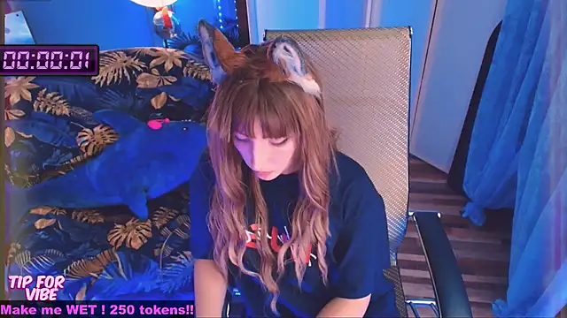 Snapshot of Toxic_Ellies chatting on September 29, 2025, 12:32 pm Toxic Ellies online show from September 29, 2025, 12:32 pm