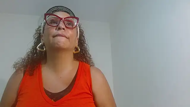 Snapshot of EvaMills1 chatting on January 17, 2026, 8:34 pm EvaMills1 online show from January 17, 2026, 8:34 pm
