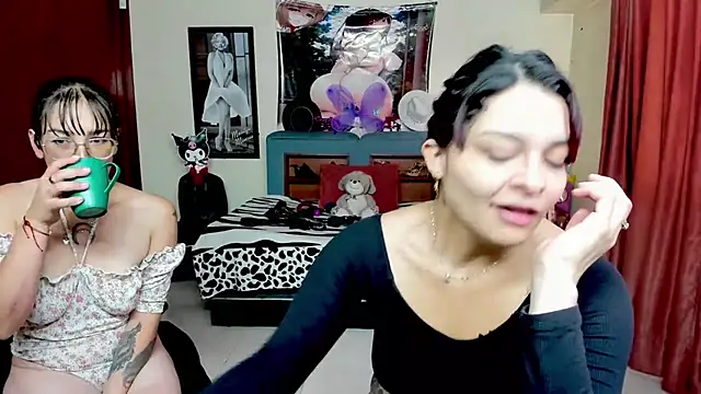 jeyloveebony online show from November 6, 2025, 1:45 pm