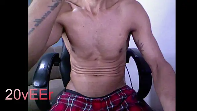 20vEEr online show from September 22, 2025, 8:11 pm