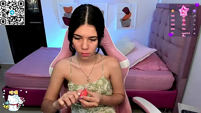 sofi cute01 online show from December 30, 2024, 1:15 am