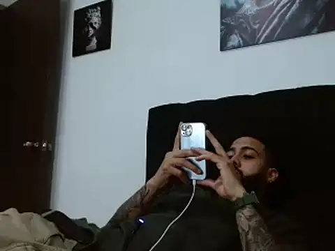 Hendry  online show from December 25, 2024, 2:46 am