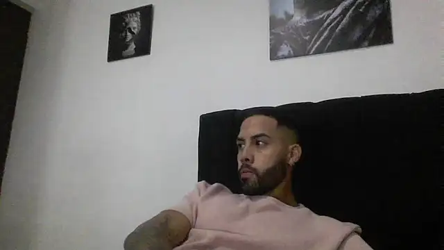 Hendry  online show from February 7, 2025, 2:40 am