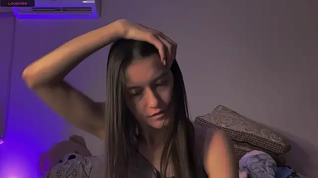 Alice  grace online show from February 18, 2025, 3:32 pm