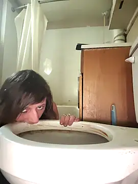 UniqueKorn86 online show from April 24, 2026, 6:32 pm