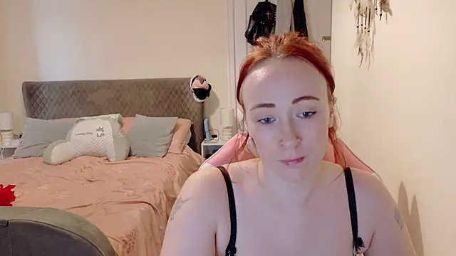 Snapshot of Teagan_B chatting on November 17, 2025, 2:45 pm Teagan B online show from November 17, 2025, 2:45 pm