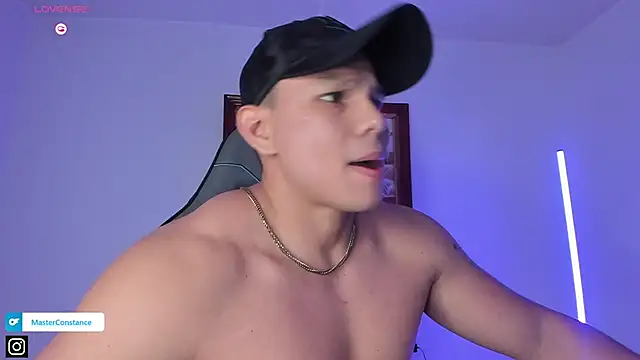 Snapshot of RoyConstance chatting on September 12, 2025, 2:55 am RoyConstance online show from September 12, 2025, 2:55 am