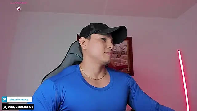 Snapshot of RoyConstance chatting on October 4, 2025, 4:32 am RoyConstance online show from October 4, 2025, 4:32 am