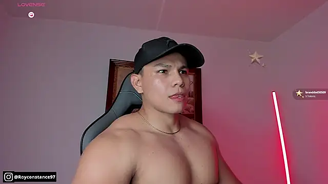 Snapshot of RoyConstance chatting on November 8, 2025, 4:12 am RoyConstance online show from November 8, 2025, 4:12 am