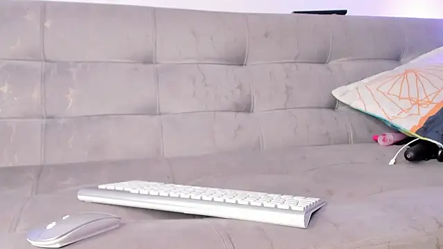 Snapshot of AgathaFoxy chatting on December 15, 2024, 8:04 pm AgathaFoxy online show from December 15, 2024, 8:04 pm