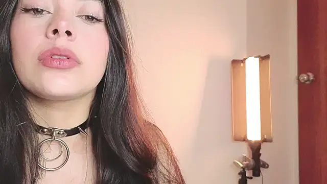 Snapshot of Soffimoon_ chatting on February 28, 2025, 6:43 am Soffimoon  online show from February 28, 2025, 6:43 am