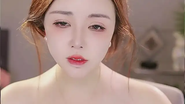 Qiaoqiao  online show from February 12, 2026, 9:04 am