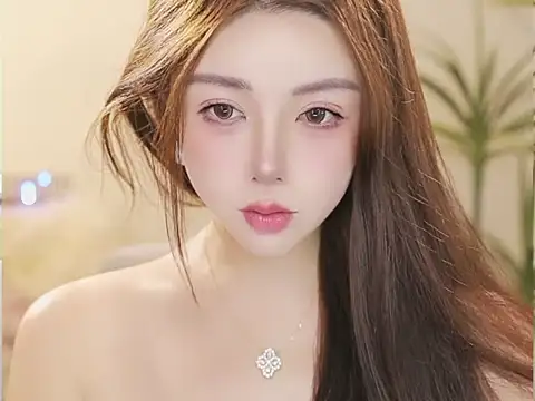 Qiaoqiao  online show from May 22, 2026, 3:17 pm