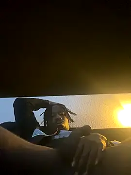 einRowdey online show from November 5, 2025, 4:51 pm