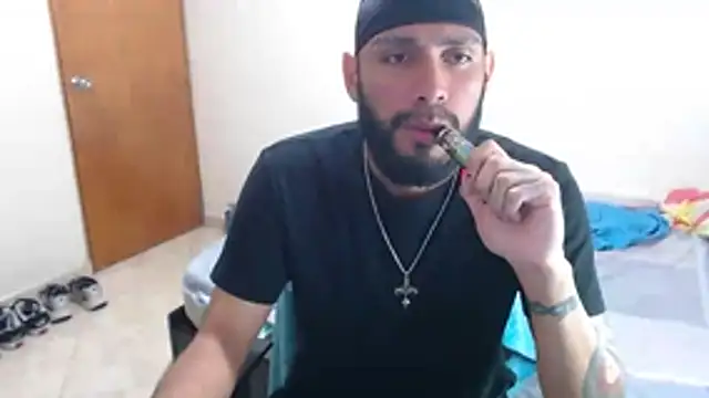 samir music online show from November 6, 2025, 1:23 pm