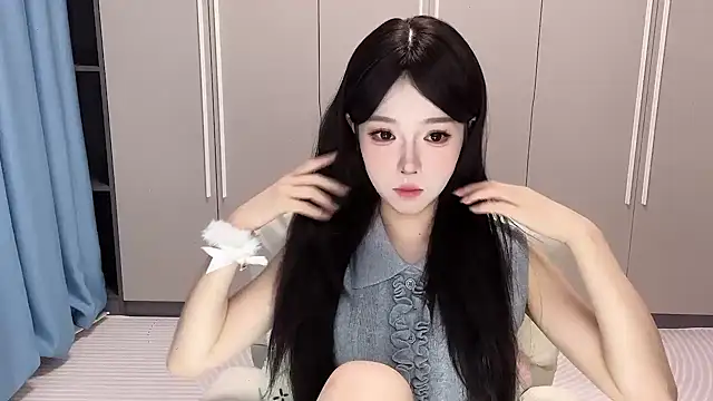 Snapshot of Q-ing chatting on September 14, 2025, 1:32 pm Q-ing online show from September 14, 2025, 1:32 pm