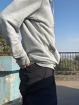 takuyapp online show from January 19, 2026, 4:27 am