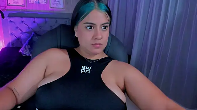 Snapshot of Xisu_ chatting on December 5, 2024, 10:23 am Xisu online show from December 5, 2024, 10:23 am