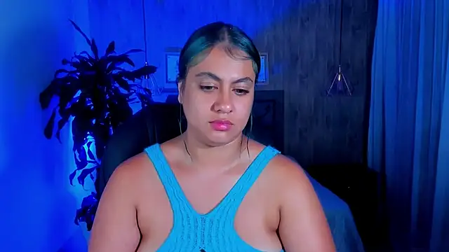 Snapshot of Xisu_ chatting on January 24, 2025, 4:05 am Xisu online show from January 24, 2025, 4:05 am