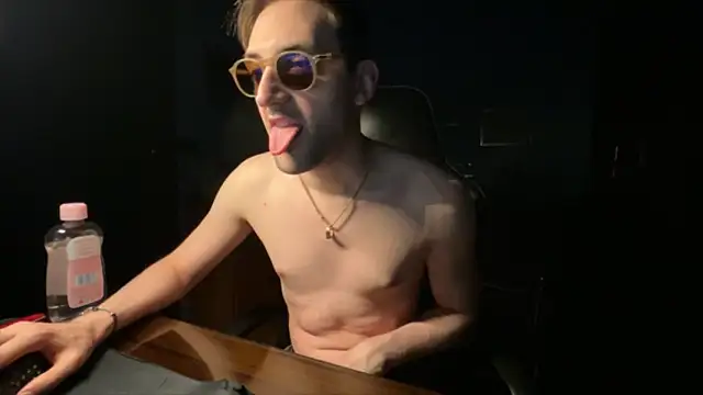 Stefisexy91 online show from February 28, 2026, 10:00 pm