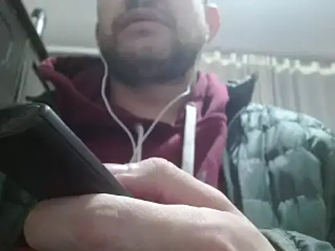 Snapshot of camiloking1720 chatting on December 15, 2024, 8:30 am camiloking1720 online show from December 15, 2024, 8:30 am