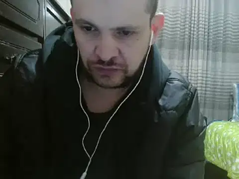 Snapshot of camiloking1720 chatting on January 19, 2025, 9:13 pm camiloking1720 online show from January 19, 2025, 9:13 pm