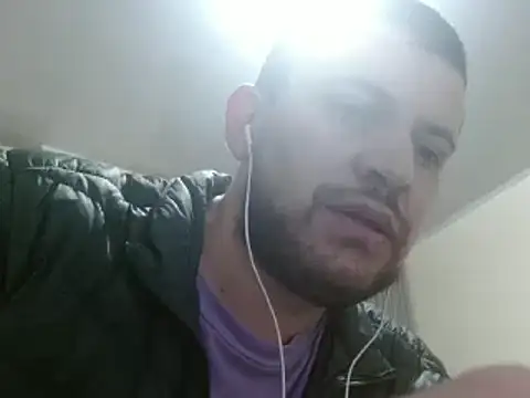 Snapshot of camiloking1720 chatting on January 30, 2025, 11:44 am camiloking1720 online show from January 30, 2025, 11:44 am