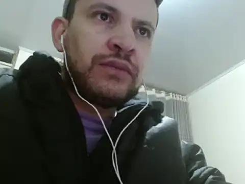 Snapshot of camiloking1720 chatting on January 31, 2025, 2:48 am camiloking1720 online show from January 31, 2025, 2:48 am