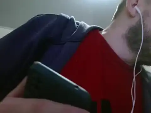 Snapshot of camiloking1720 chatting on February 8, 2025, 4:36 pm camiloking1720 online show from February 8, 2025, 4:36 pm