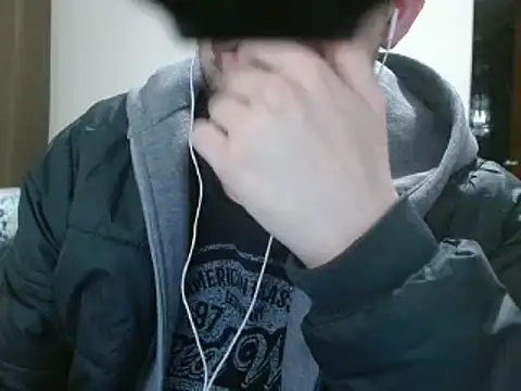 Snapshot of camiloking1720 chatting on February 28, 2025, 3:48 pm camiloking1720 online show from February 28, 2025, 3:48 pm