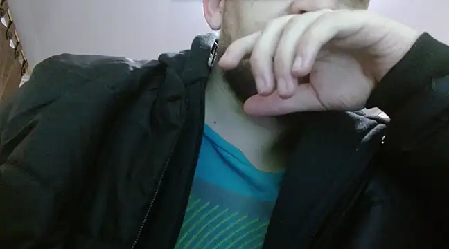 Snapshot of camiloking1720 chatting on March 13, 2025, 2:27 am camiloking1720 online show from March 13, 2025, 2:27 am