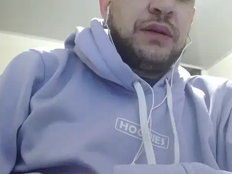 Snapshot of camiloking1720 chatting on September 21, 2025, 11:06 pm camiloking1720 online show from September 21, 2025, 11:06 pm