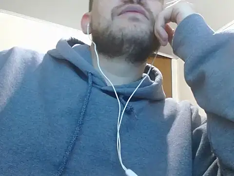 Snapshot of camiloking1720 chatting on September 27, 2025, 7:35 am camiloking1720 online show from September 27, 2025, 7:35 am